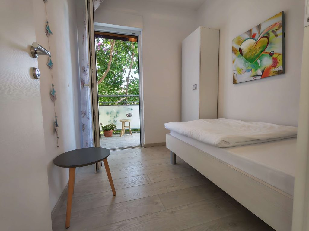 rogoznica beach house single room scaled